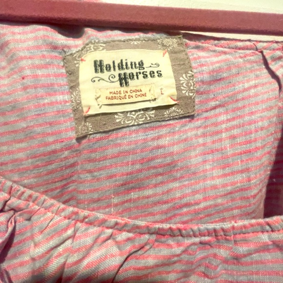 Anthropologie Asymmetrical tank with ruffle sleeve L side and strap on R. - Picture 3 of 6